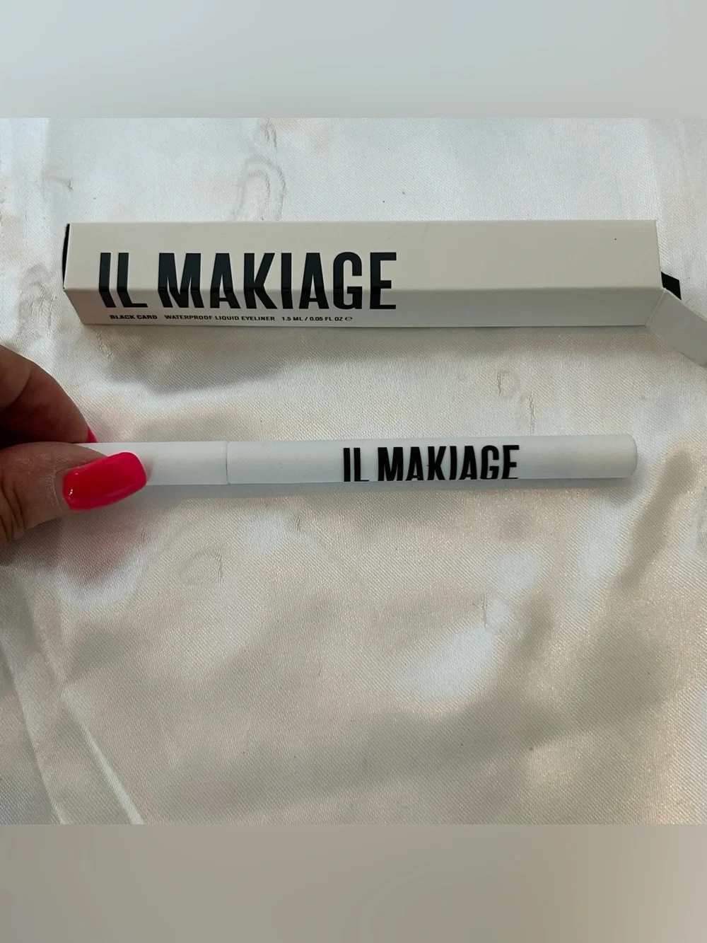 IL‎ MAKIAGE Black Card Waterproof Liquid Eyeliner 1.5 ML/ 0.005 FL OZ